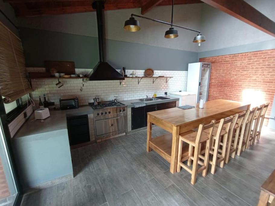 Ferienwohnung Escala Ezeiza Loft Con Desayuno Luis Guillon Exterior foto