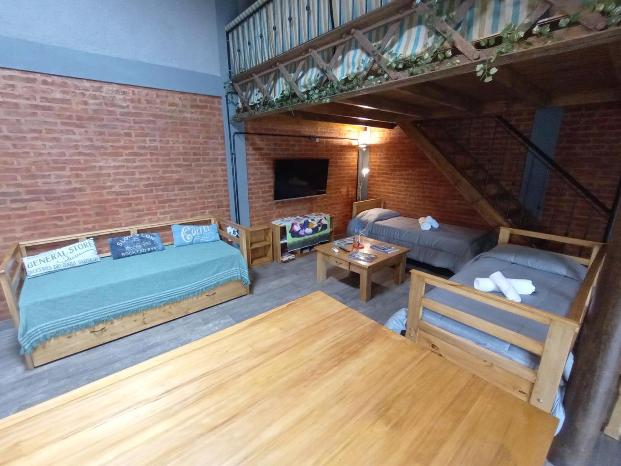 Ferienwohnung Escala Ezeiza Loft Con Desayuno Luis Guillon Exterior foto