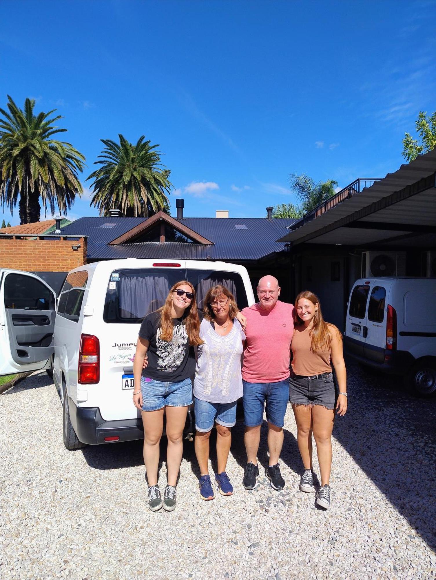 Ferienwohnung Escala Ezeiza Loft Con Desayuno Luis Guillon Exterior foto