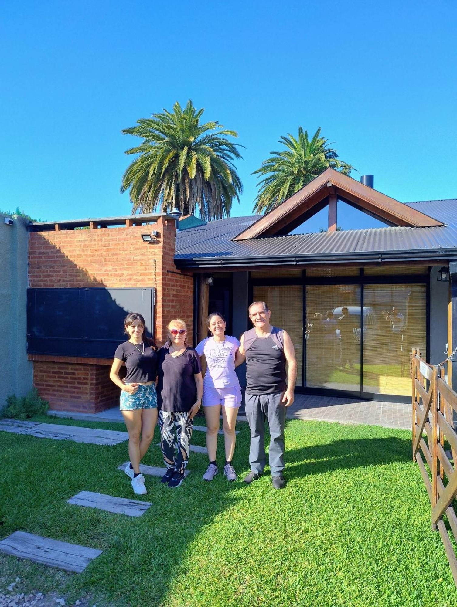 Ferienwohnung Escala Ezeiza Loft Con Desayuno Luis Guillon Exterior foto