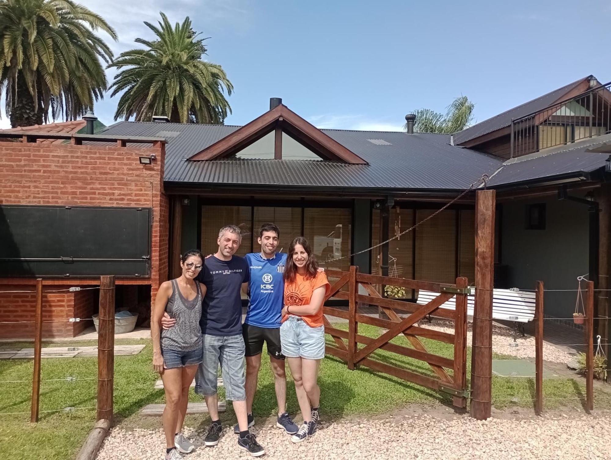 Ferienwohnung Escala Ezeiza Loft Con Desayuno Luis Guillon Exterior foto