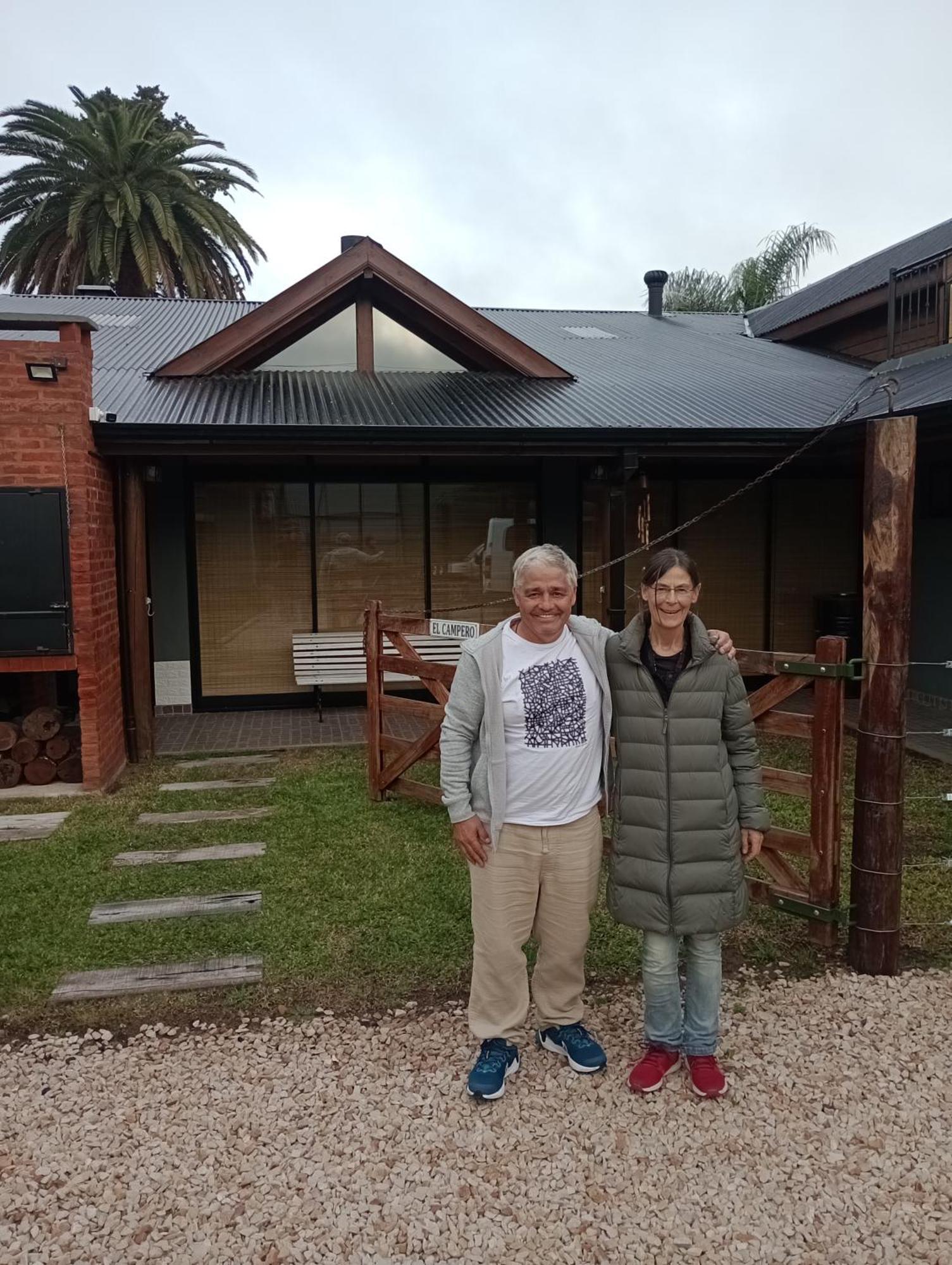 Ferienwohnung Escala Ezeiza Loft Con Desayuno Luis Guillon Exterior foto